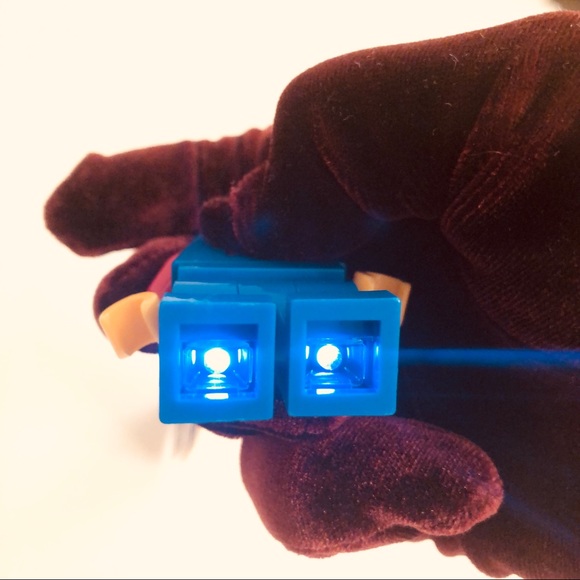 LEGO Minifigure Keychain w/ LED Light - Picture 3 of 5